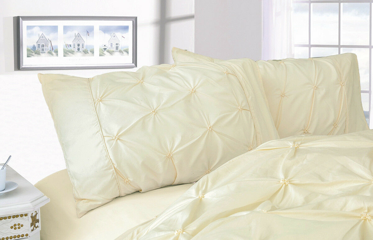 Pair of Diamond Pintuck European/Standard Queen/King Pillowcases/Cushion Covers