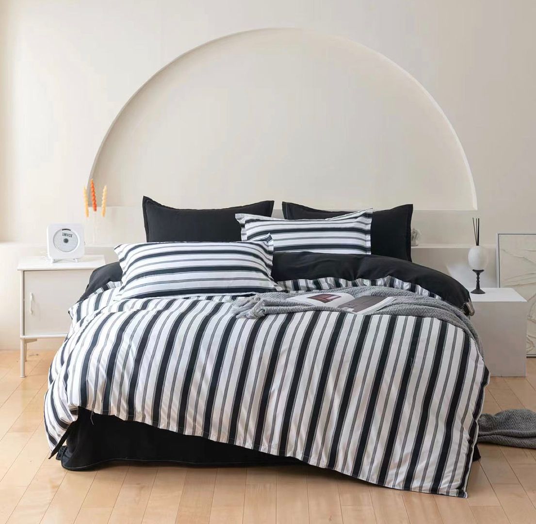Ascar Striped Quilt/Duvet Cover Set (Queen/King/Super King Size)