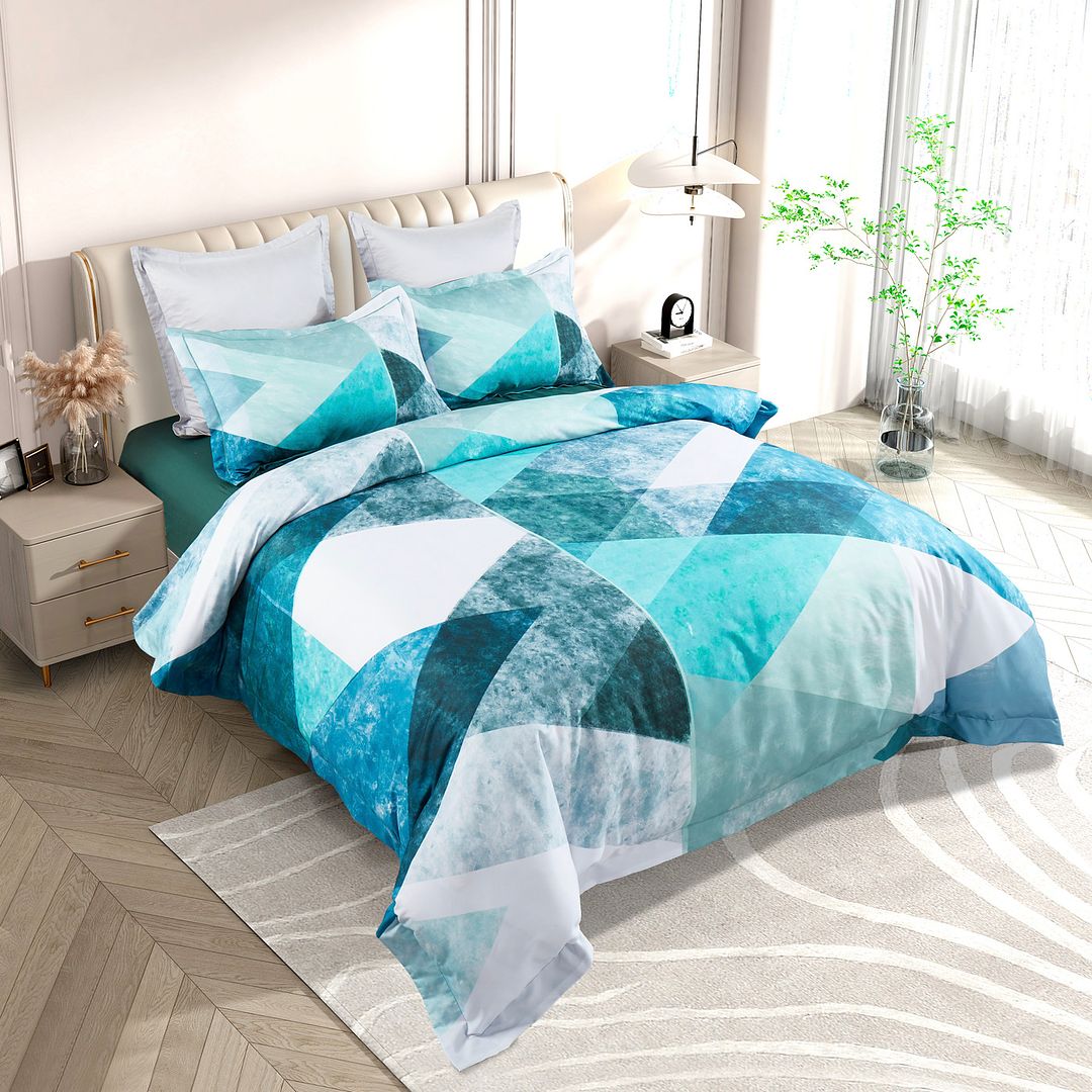 Takashi Quilt/Duvet Cover Set (Queen/King/Super King Size)