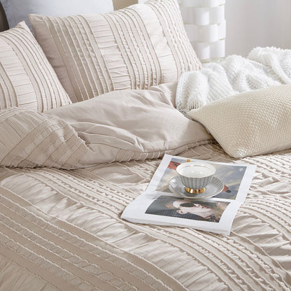 Tufted Boho Striped Embroidery Quilt/Doona/Duvet Cover Set
